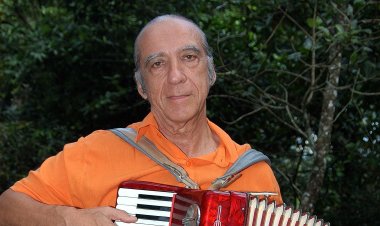 Compositor Hélio Sena