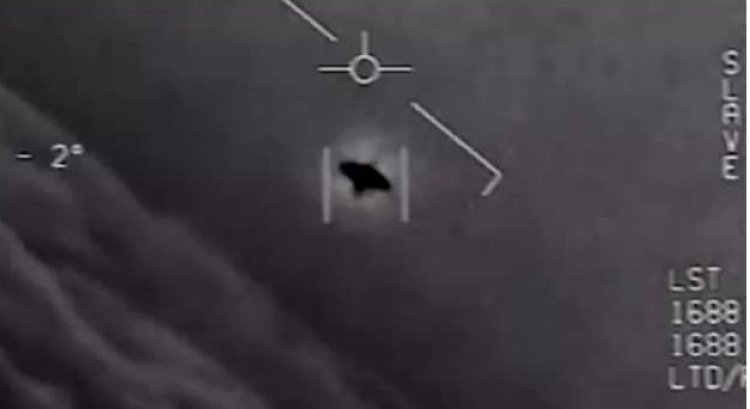SOBRE OS UFOs E SUAS IMPLICAÇÕES - Marco Petit