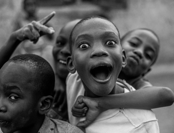 Crianças que correm