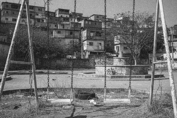 A RESISTÊNCIA DO AFETO