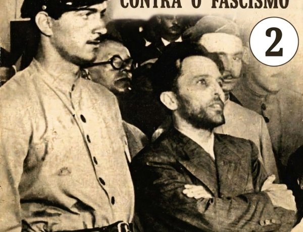 O Fascismo vai Além do Autoritarismo