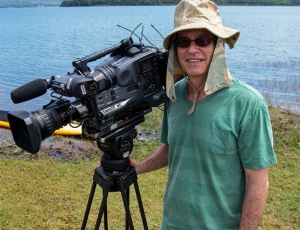 Rogério Marques filma João Roberto Kelly